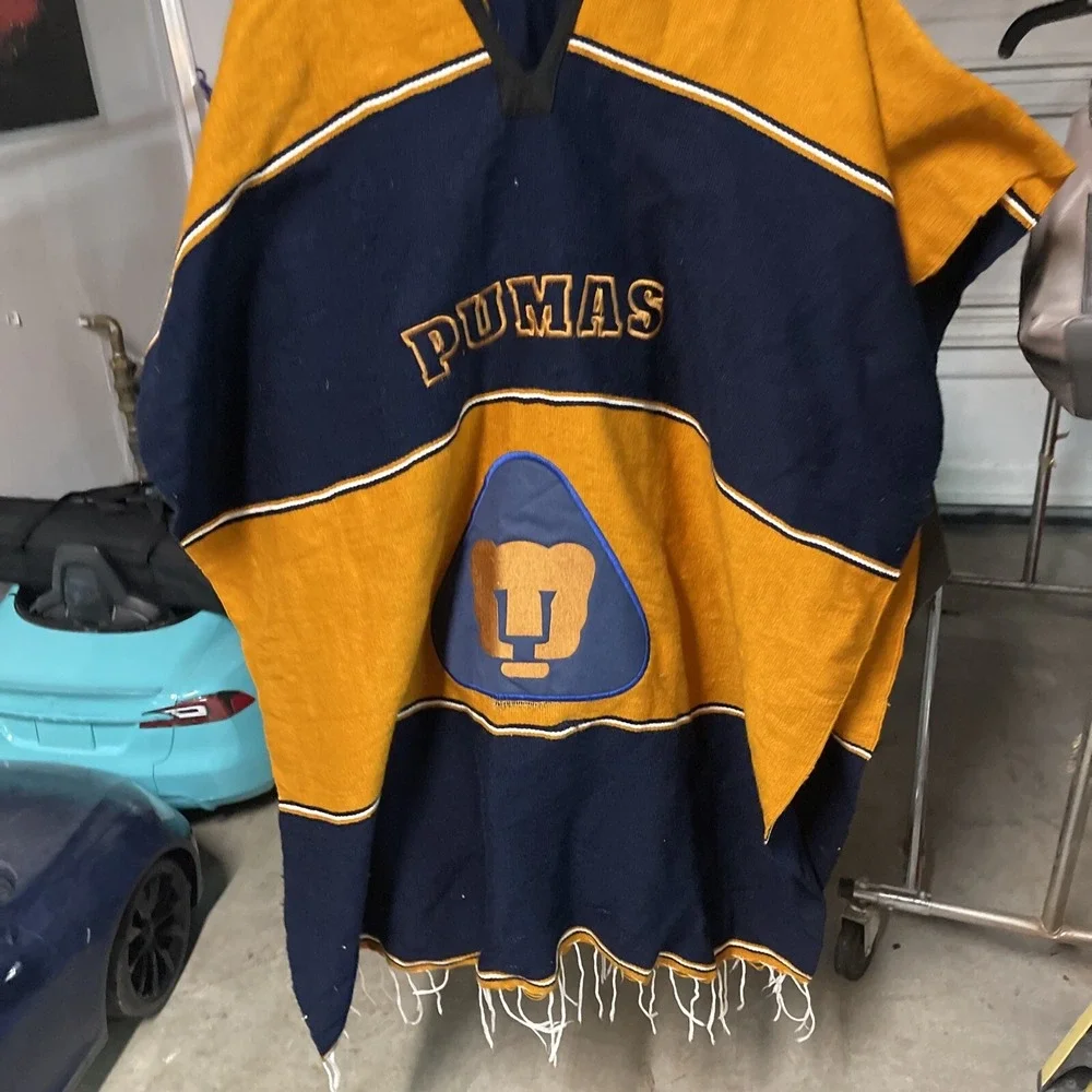 Pumas Soccer Sport Poncho One Size